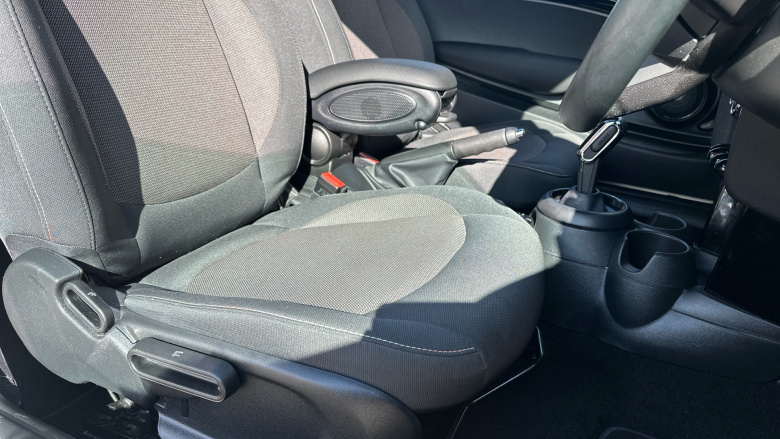 MINI Convertible 1.5 Cooper Classic 2dr Auto [Comfort/Nav Pack] Petrol Convertible